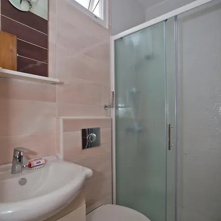 Vucetic * フヴァル