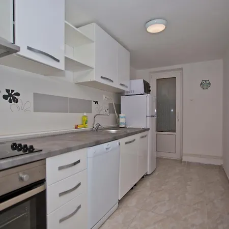 アパート Vucetic