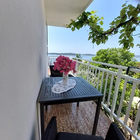 Vucetic フヴァル