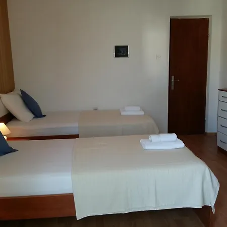 Vucetic * フヴァル